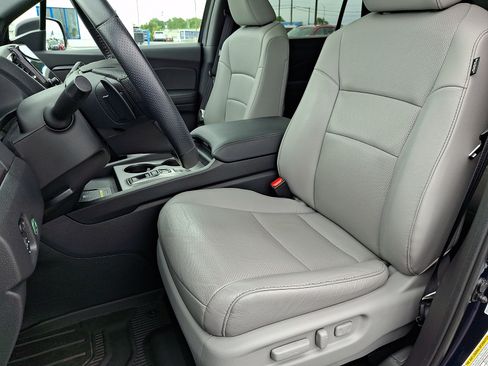 Certified 2024 Honda Passport EX-L image 13