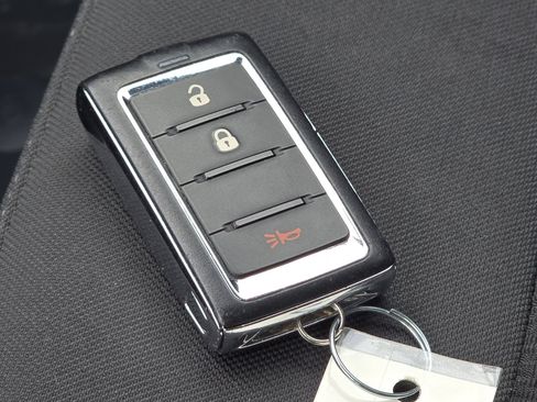 Used 2023 Jeep Grand Cherokee L Laredo image 35