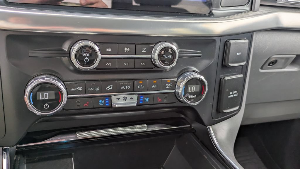 Used 2021 Ford F150 Lariat w/ Max Trailer Tow Package AWD/4WD image 17