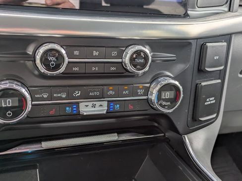 Used 2021 Ford F150 Lariat w/ Max Trailer Tow Package AWD/4WD image 17