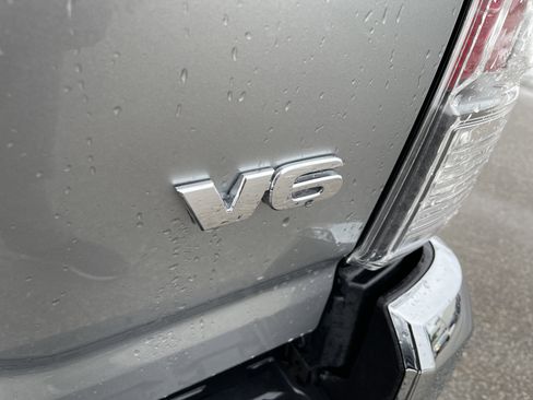 Used 2023 Toyota Tacoma TRD Off-Road image 16