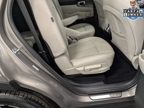 Used 2025 Kia Sorento SX Prestige AWD/4WD image 33