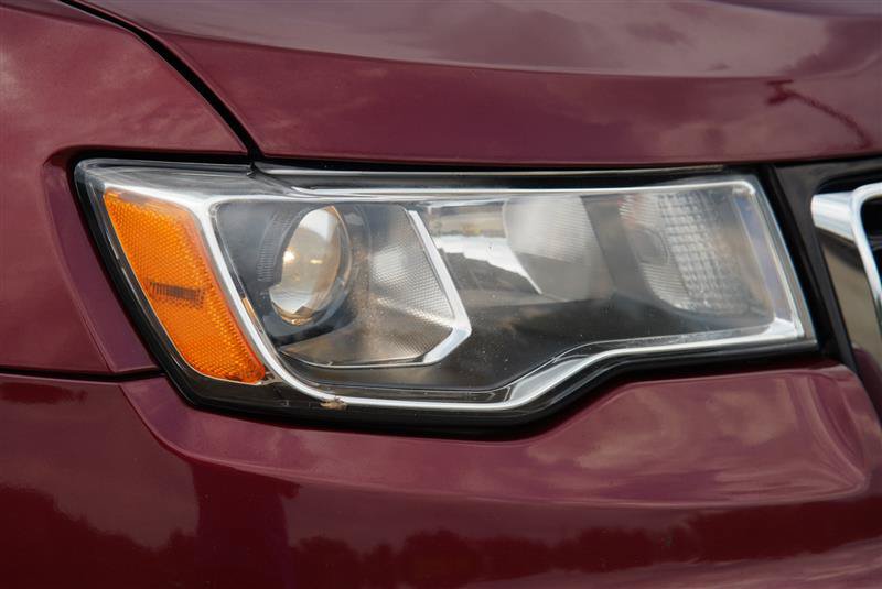 Used 2018 Jeep Grand Cherokee Limited AWD/4WD image 21