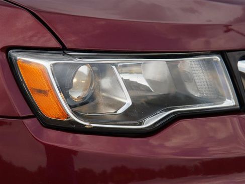 Used 2018 Jeep Grand Cherokee Limited AWD/4WD image 21