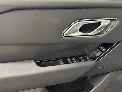 Used 2025 Land Rover Range Rover Velar Dynamic SE AWD/4WD image 12