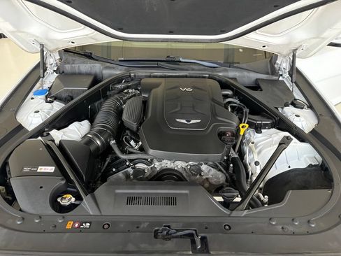 Used 2019 Genesis G80 3.8 RWD image 41