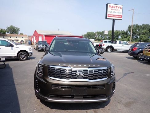 Used 2020 Kia Telluride EX AWD/4WD image 2