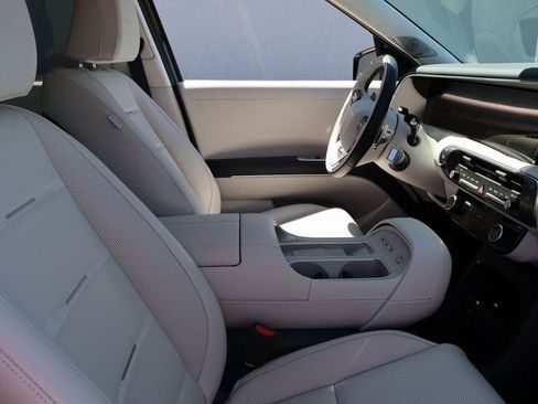 Used 2026 Hyundai Palisade Calligraphy image 4