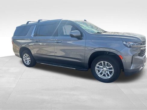 Used 2021 Chevrolet Suburban LS image 8