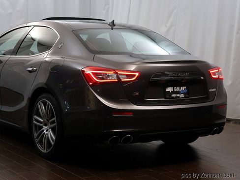 Used 2016 Maserati Ghibli S Q4 AWD/4WD image 22