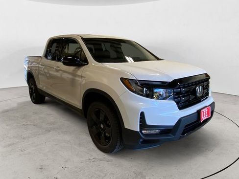 New 2026 Honda Ridgeline Black Edition image 8