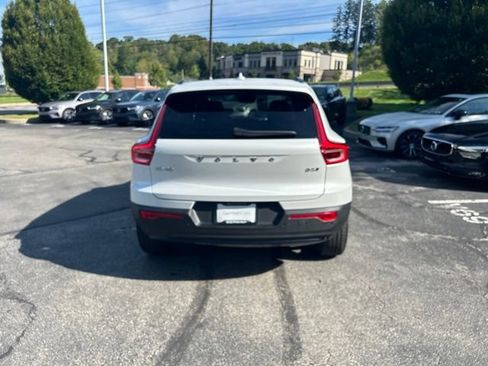 Used 2026 Volvo XC40 B5 Plus w/ Protection Package Premier AWD/4WD image 8
