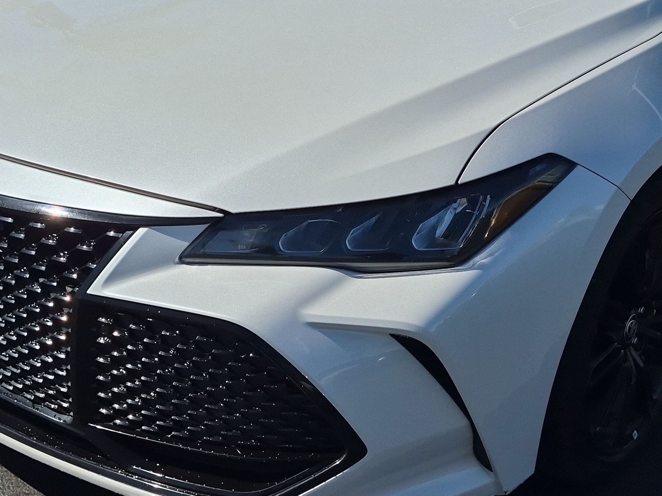 Used 2022 Toyota Avalon XSE FWD image 6
