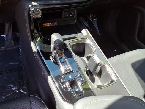 Used 2025 Lexus NX 350 AWD w/ Accessory Package (2T) image 10
