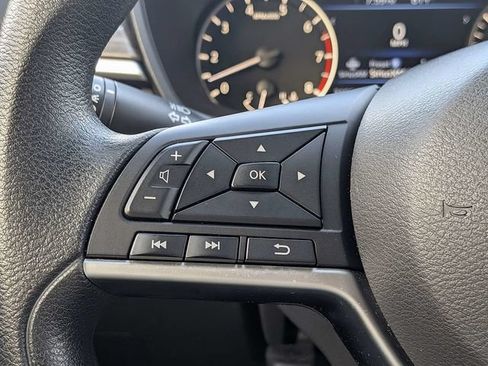 Used 2023 Nissan Altima 2.5 SV FWD image 25