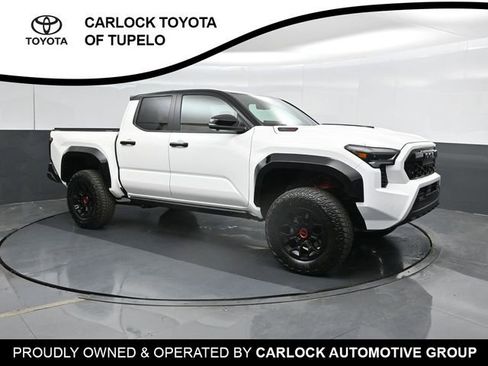 Used 2026 Toyota Tacoma TRD Pro AWD/4WD image 5