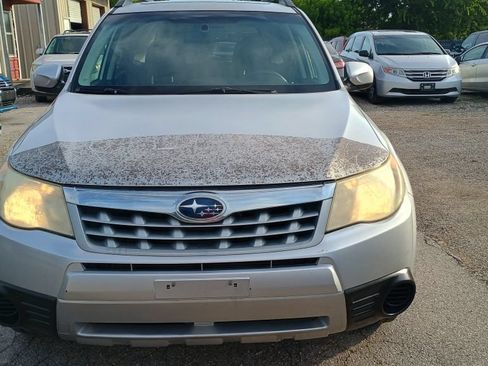 Used 2011 Subaru Forester 2.5X Premium w/ All-Weather Pkg AWD/4WD image 5
