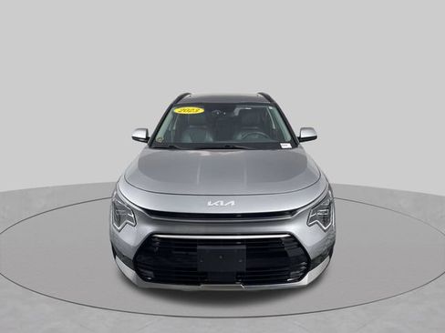Used 2023 Kia Niro SX Touring FWD image 16