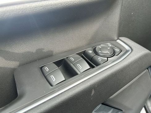 New 2025 GMC Sierra 2500 SLE w/ SLE Value Package; image 40