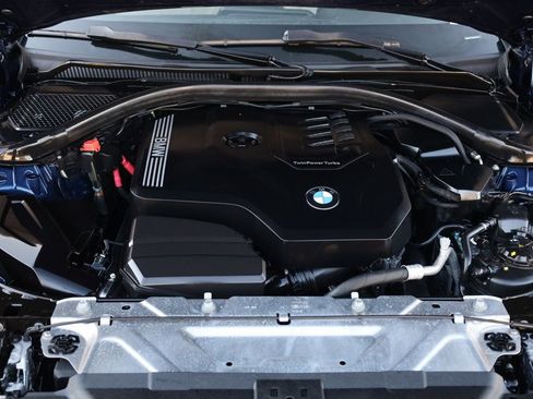 Used 2022 BMW 330i xDrive Sedan w/ Convenience Package image 10