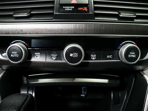 Used 2020 Honda Accord LX image 13