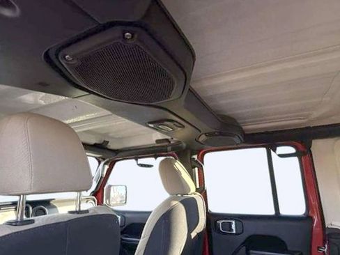 Used 2018 Jeep Wrangler Unlimited Sport S image 16