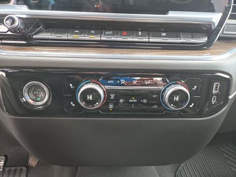 Used 2023 GMC Sierra 1500 Elevation image 20