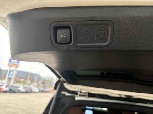 Certified 2022 Ford Expedition Platinum AWD/4WD image 28