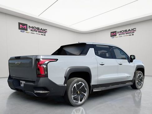 New 2026 Chevrolet Silverado EV LT w/ Premium Package AWD/4WD image 3