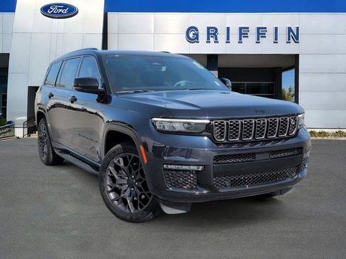 Used 2023 Jeep Grand Cherokee L Summit image 2