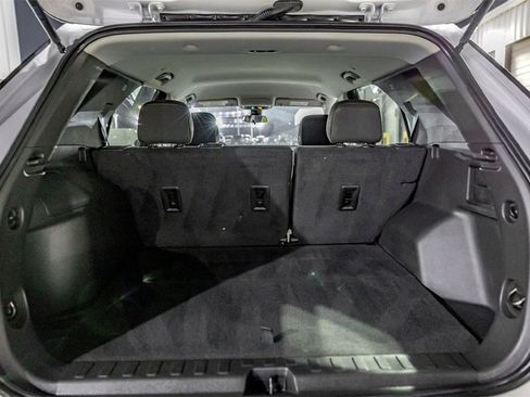 Used 2023 Chevrolet Equinox LT w/ LPO, Floor Liner Package image 11