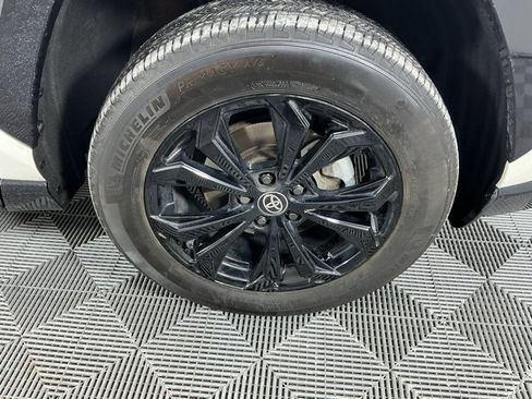 Used 2022 Toyota RAV4 XSE image 15