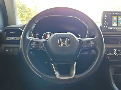 Used 2025 Honda Pilot EX-L image 22