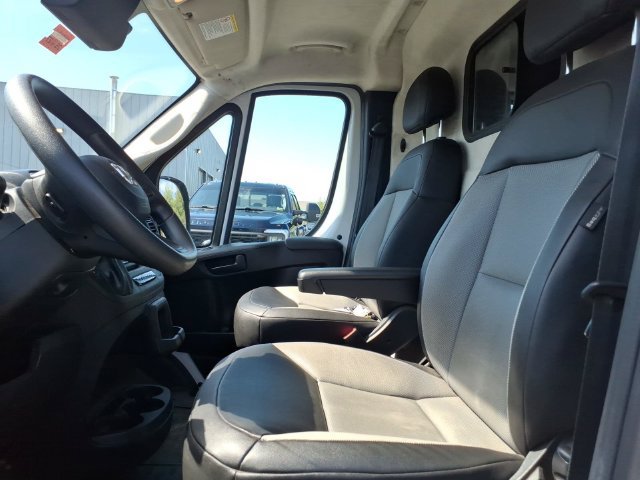 Used 2025 RAM ProMaster 2500 w/ Convenience Group FWD image 14