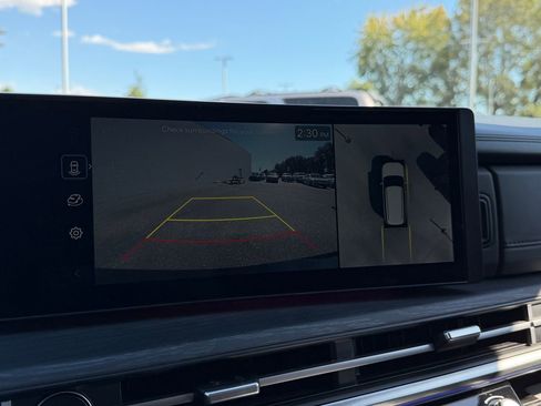 Used 2025 Hyundai Santa Fe Limited image 9