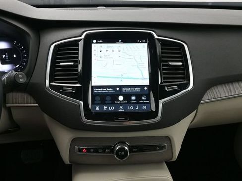 Used 2023 Volvo XC90 B6 Plus w/ Protection Package AWD/4WD image 14