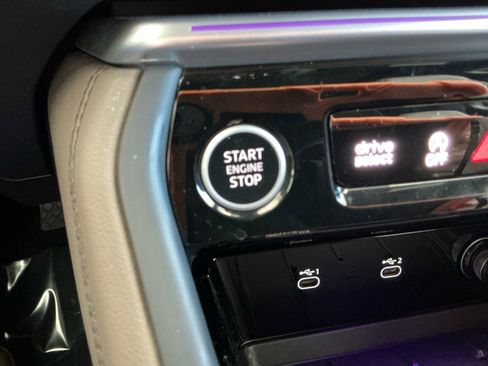 Certified 2025 Audi Q5 Premium w/ Convenience Package image 22