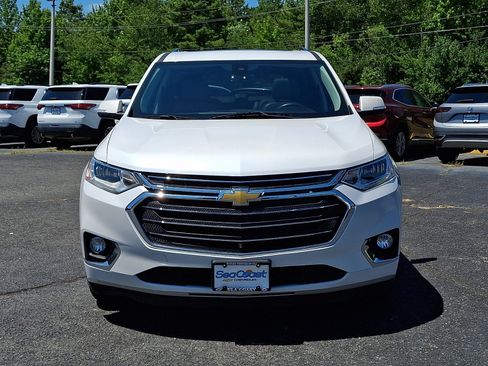 Used 2021 Chevrolet Traverse Premier AWD/4WD image 2
