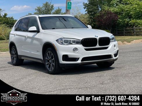 Used 2017 BMW X5 xDrive50i w/ Executive Package AWD/4WD image 12
