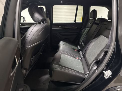 New 2026 Jeep Grand Cherokee 4WD image 23