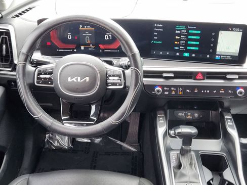 Certified 2024 Kia Sorento S FWD image 25