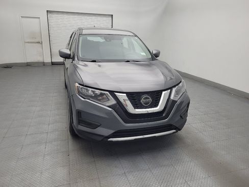 Used 2020 Nissan Rogue S FWD image 14