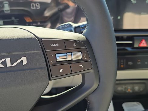 New 2026 Kia Sportage EX image 30