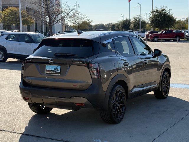 Used 2025 Nissan Kicks SR w/ SR Premium Package AWD/4WD image 4
