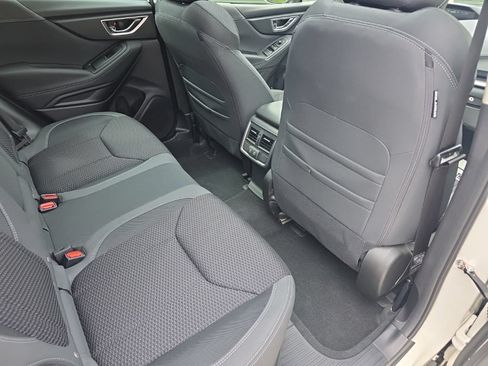 Used 2023 Subaru Forester Premium AWD/4WD image 17