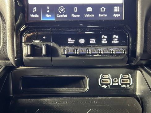 Used 2024 RAM 3500 Laramie w/ Night Edition AWD/4WD image 22
