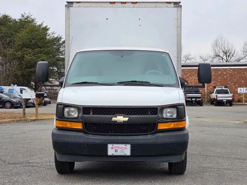 Used 2017 Chevrolet Express 3500 image 2