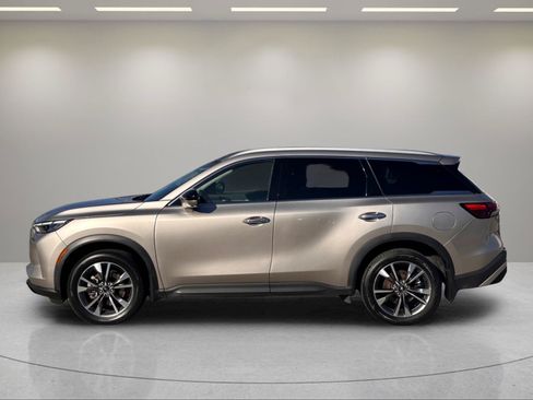 Used 2023 INFINITI QX60 Luxe w/ Performance Audio Package FWD image 2