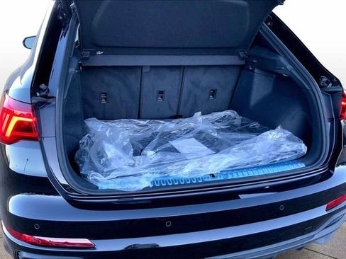 Certified 2025 Audi Q3 2.0T Premium w/ Convenience Package image 20