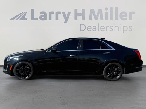 Used 2019 Cadillac CTS Luxury image 2